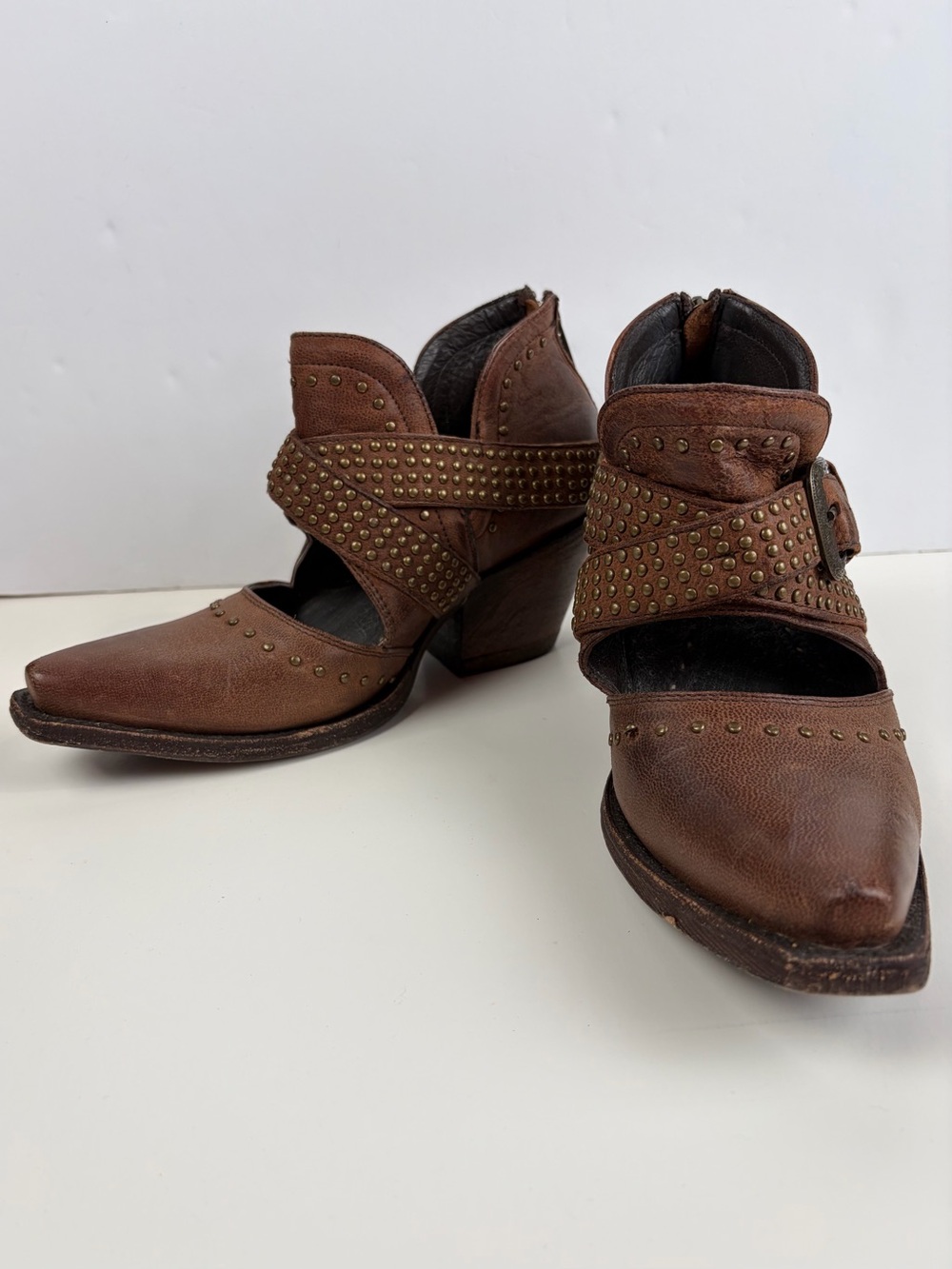 Ariat Dixon Brown Studded Western Bootie Leather Snip Toe Cowboy Ankle Boot Sz 7